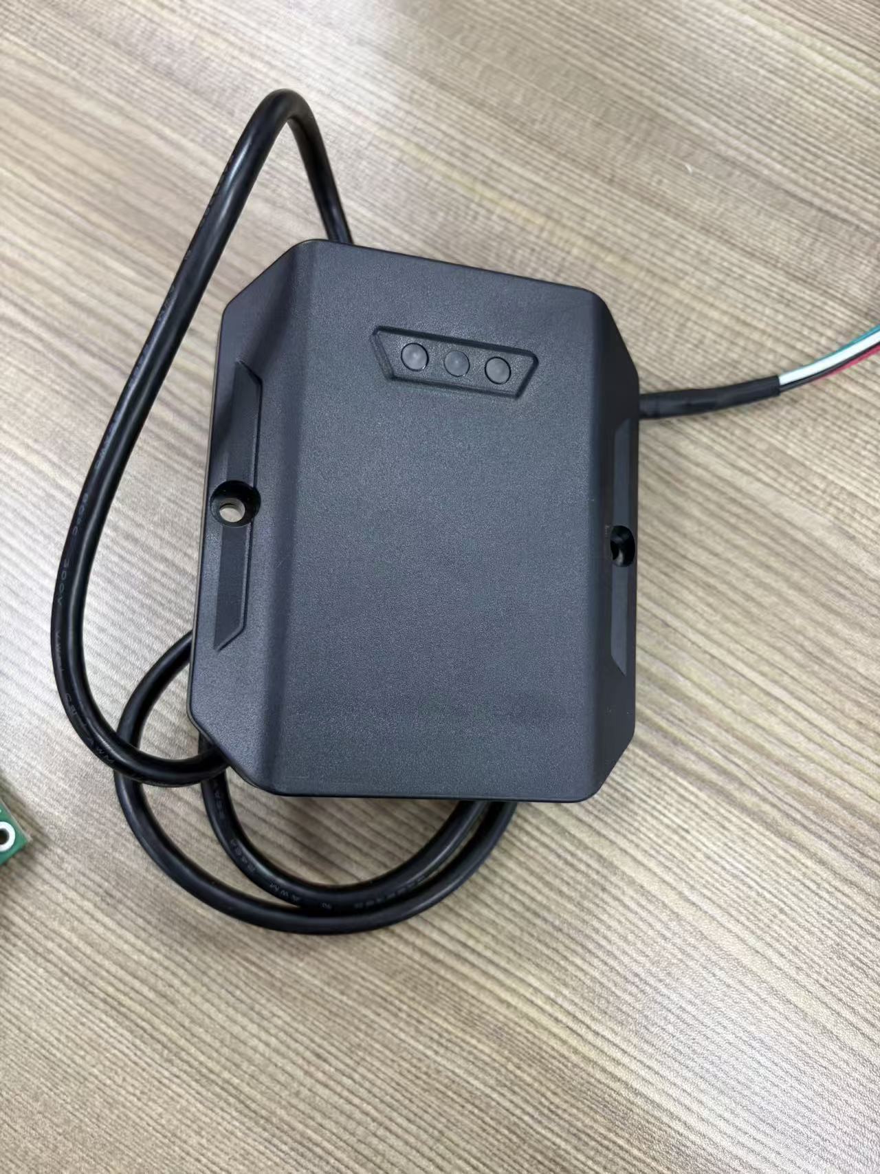 智能路口预警系统雷达单元实物